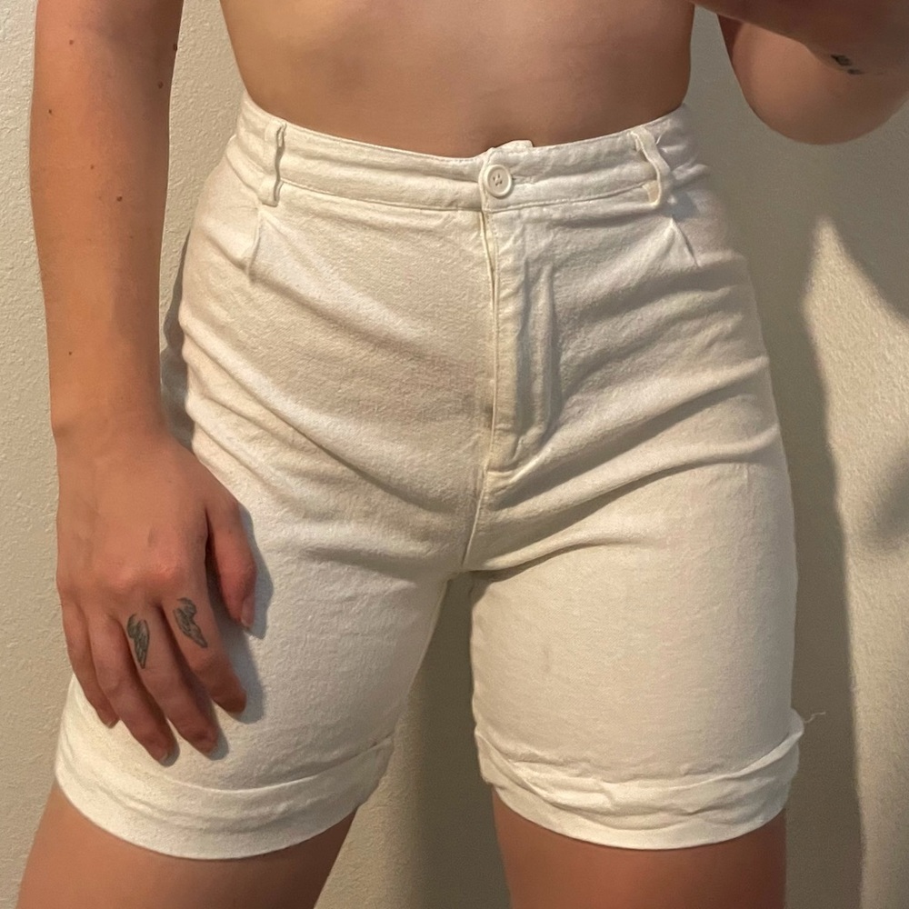 Brandy Melville shorts!